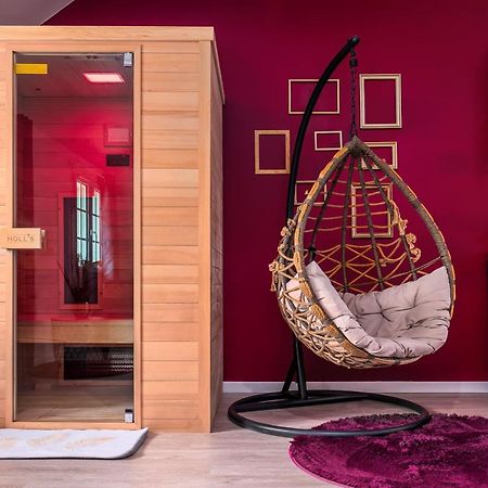 Suite L'Echappee - Maison Romantique - Spa & Sauna Privatif- Pole Dance - Lit Rond Avec Miroir Au Plafond Pezarches Экстерьер фото