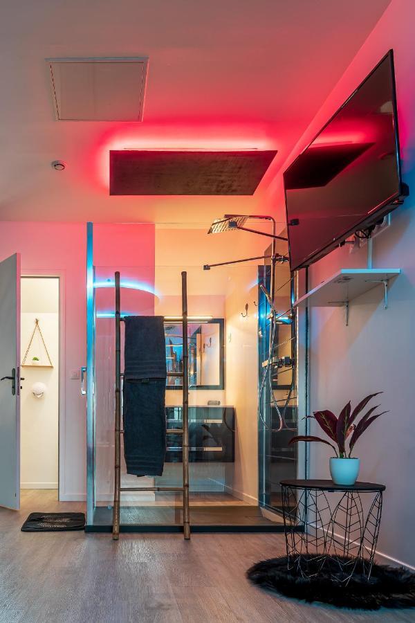 Suite L'Echappee - Maison Romantique - Spa & Sauna Privatif- Pole Dance - Lit Rond Avec Miroir Au Plafond Pezarches Экстерьер фото