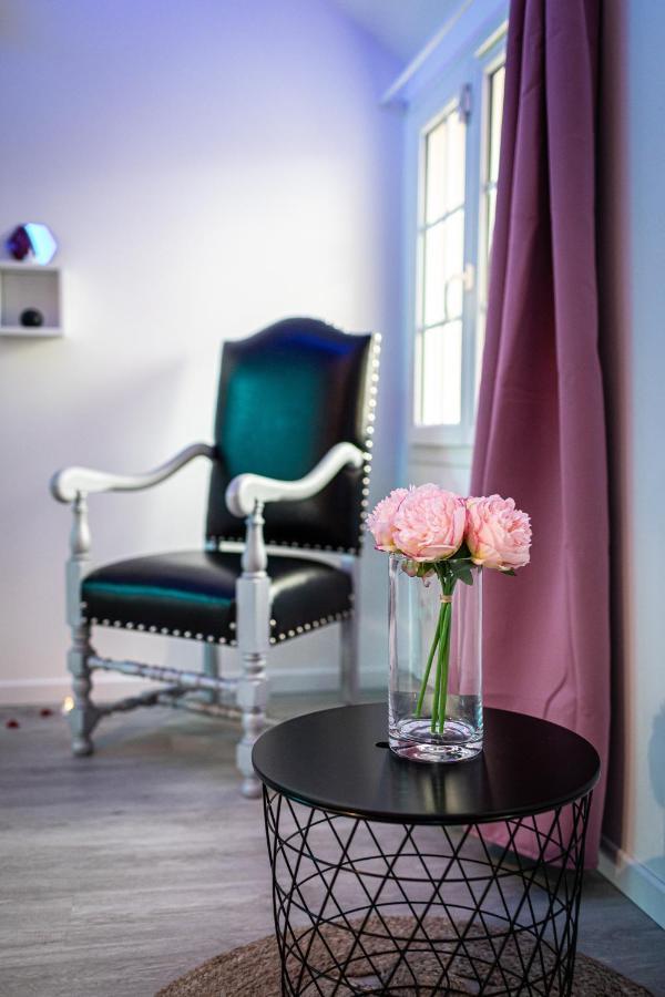 Suite L'Echappee - Maison Romantique - Spa & Sauna Privatif- Pole Dance - Lit Rond Avec Miroir Au Plafond Pezarches Экстерьер фото