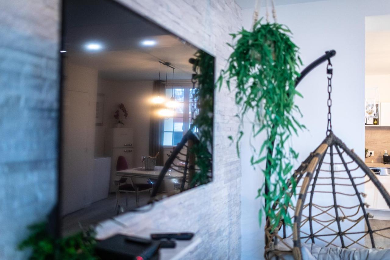 Suite L'Echappee - Maison Romantique - Spa & Sauna Privatif- Pole Dance - Lit Rond Avec Miroir Au Plafond Pezarches Экстерьер фото